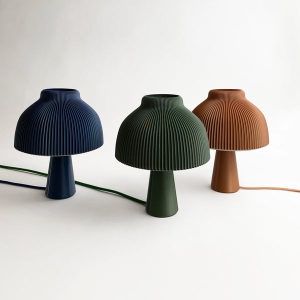 LUMINÁRIA COGU VERDE ESCURO - Acompanha lâmpada LED RGB
