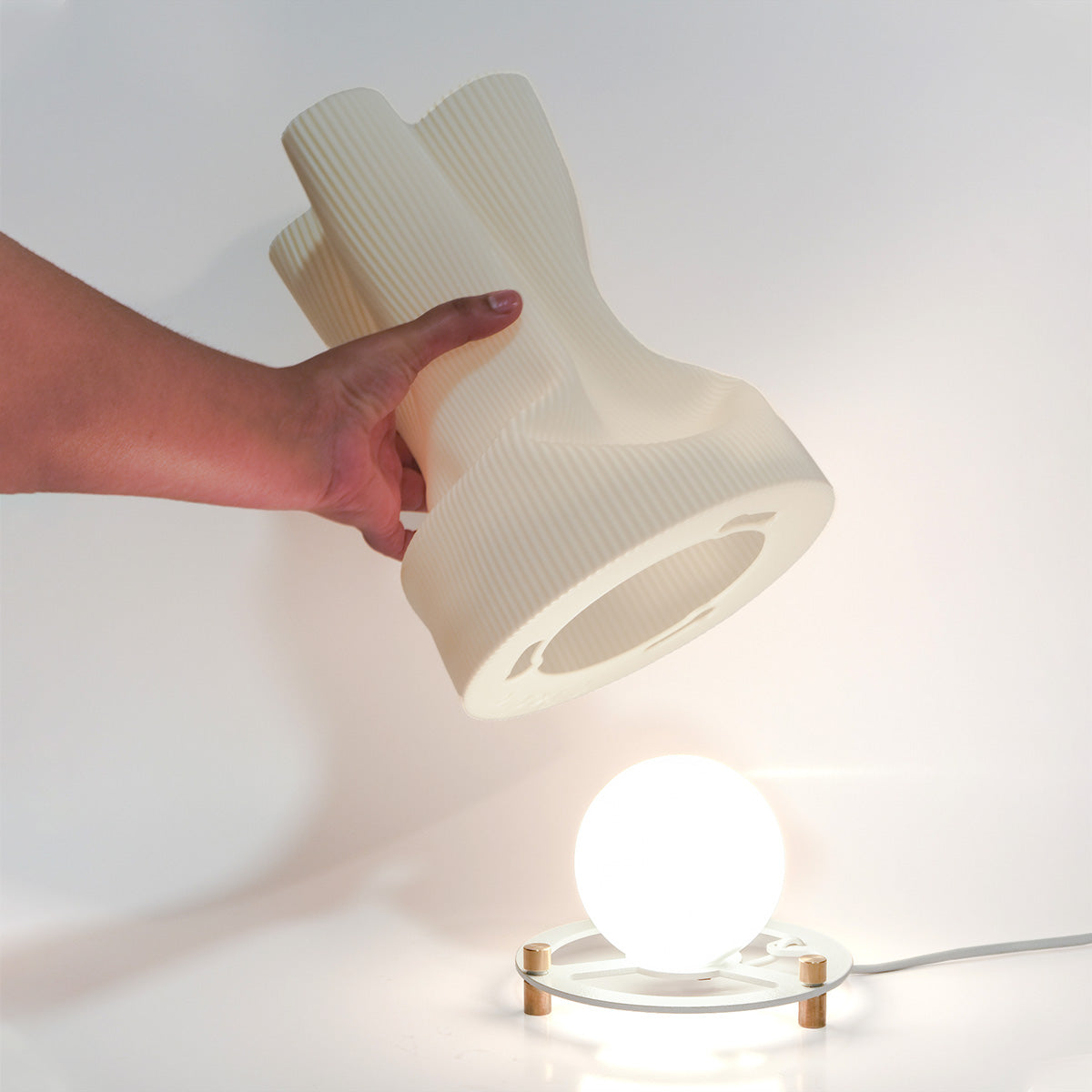 LUMINÁRIA AMASSADINHA CANELADA 29CM