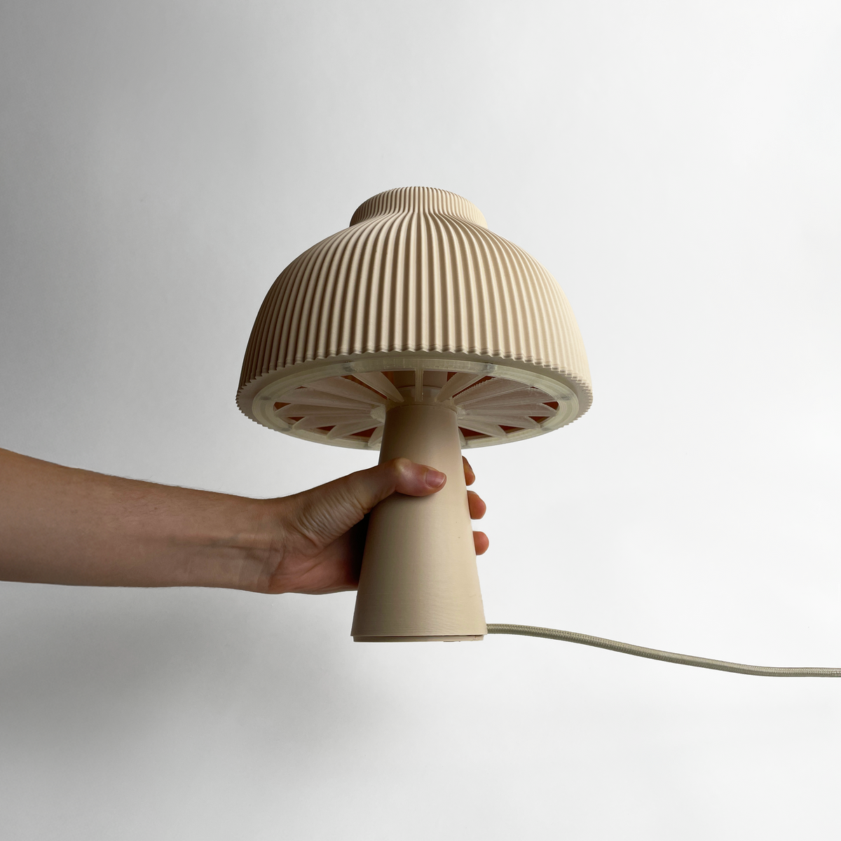 LUMINÁRIA COGU AREIA - Acompanha lâmpada LED RGB