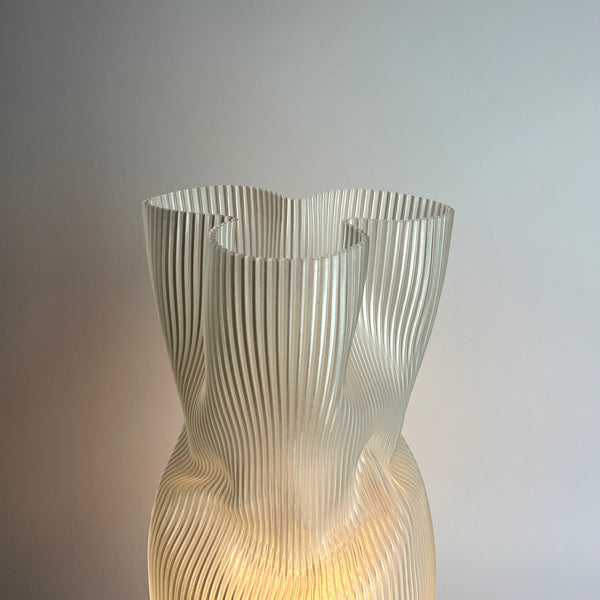 LUMINÁRIA AMASSADINHA TRANSLÚCIDA 42CM