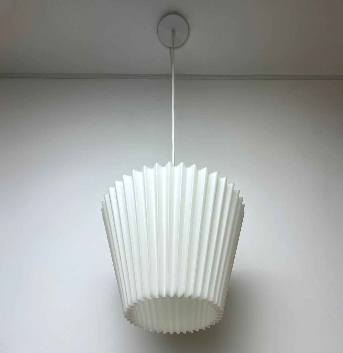 LUMINÁRIA SANFONADA PENDENTE P PÉROLA