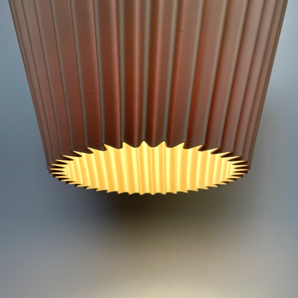 LUMINÁRIA SANFONADA PENDENTE P AREIA