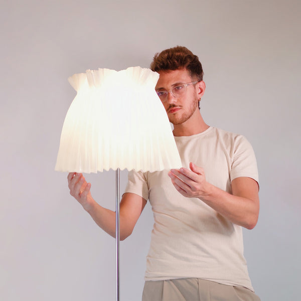 LUMINÁRIA BAILA DE PISO