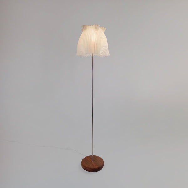 LUMINÁRIA BAILA DE PISO